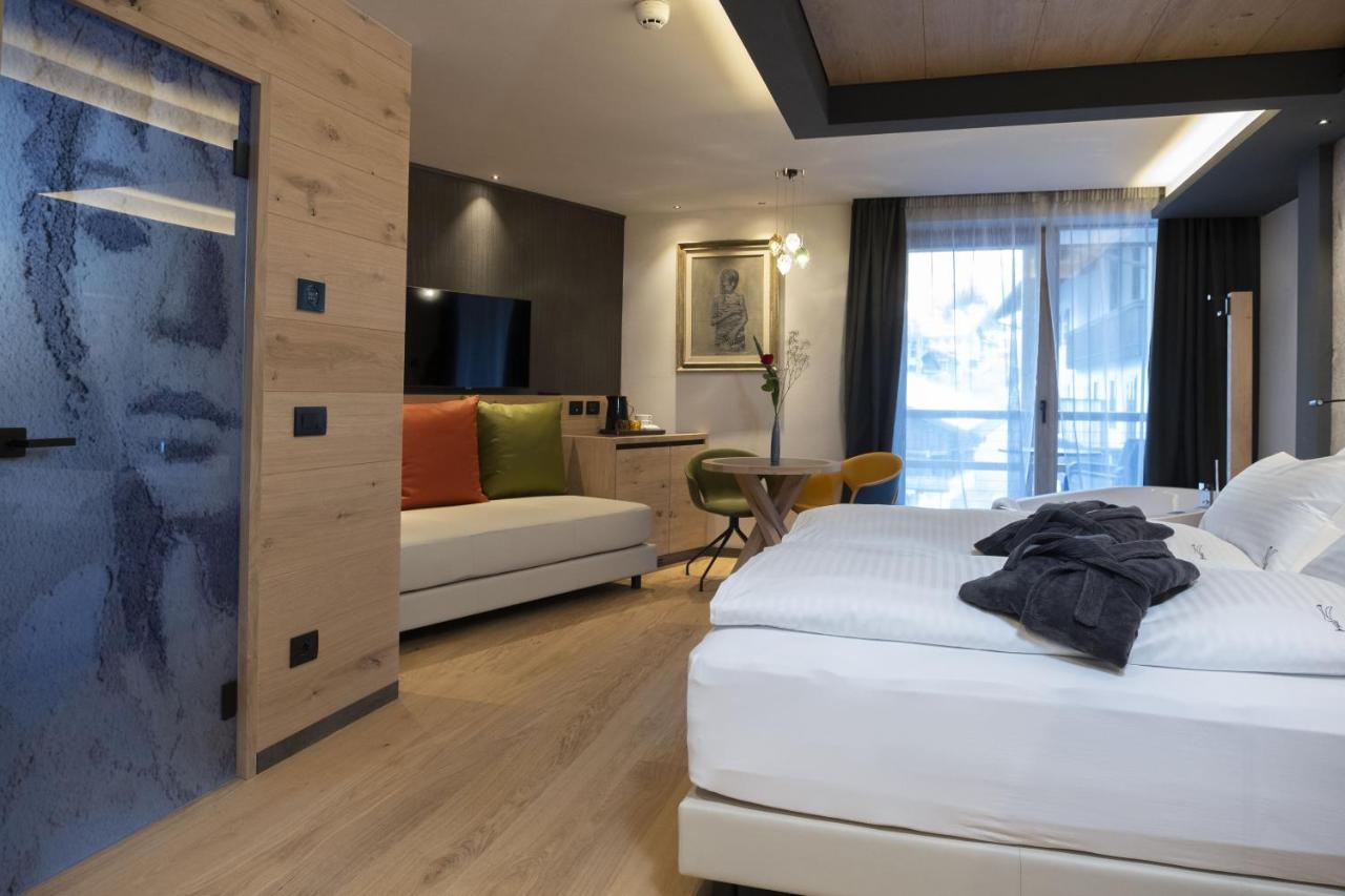Locanda Degli Artisti Art Hotel Canazei Exteriér fotografie