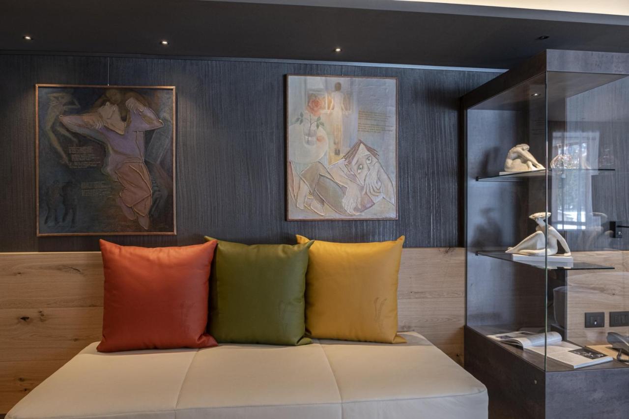 Locanda Degli Artisti Art Hotel Canazei Exteriér fotografie